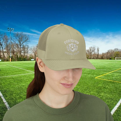 Forward Social Club in white - Snapback Trucker Cap