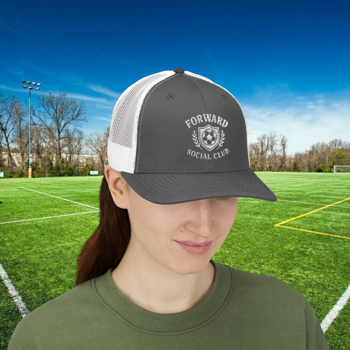 Forward Social Club in white - Snapback Trucker Cap