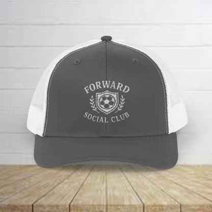 Forward Social Club in white - Snapback Trucker Cap
