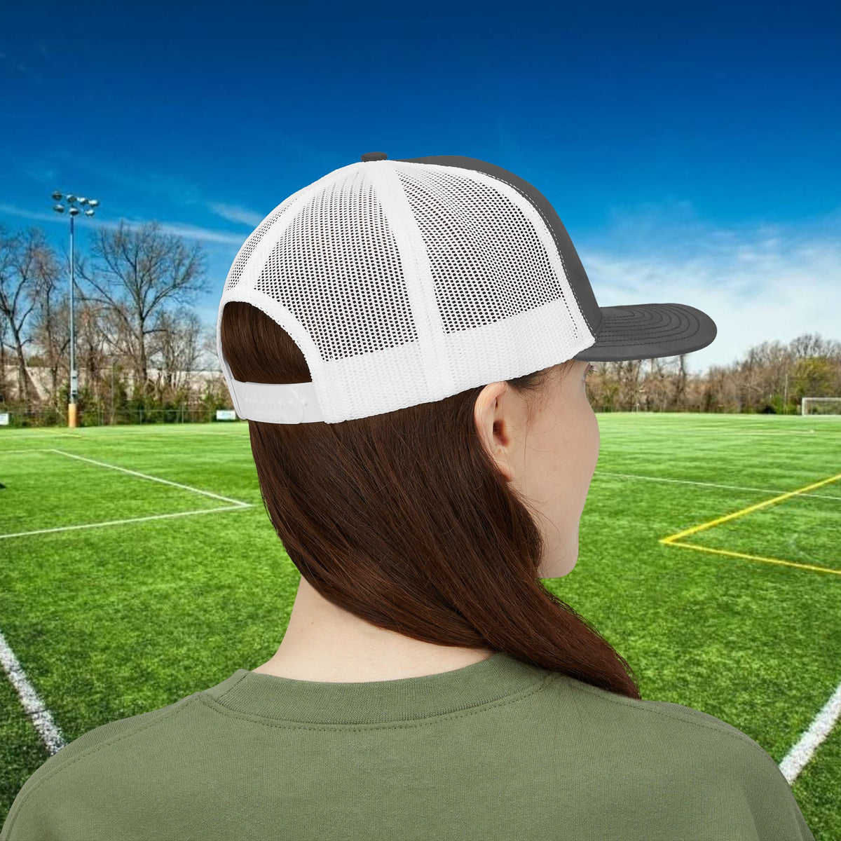 Forward Social Club in white - Snapback Trucker Cap