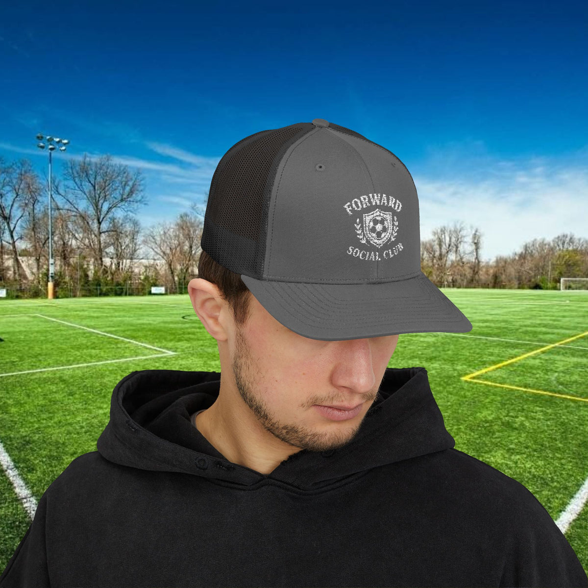 Forward Social Club in white - Snapback Trucker Cap
