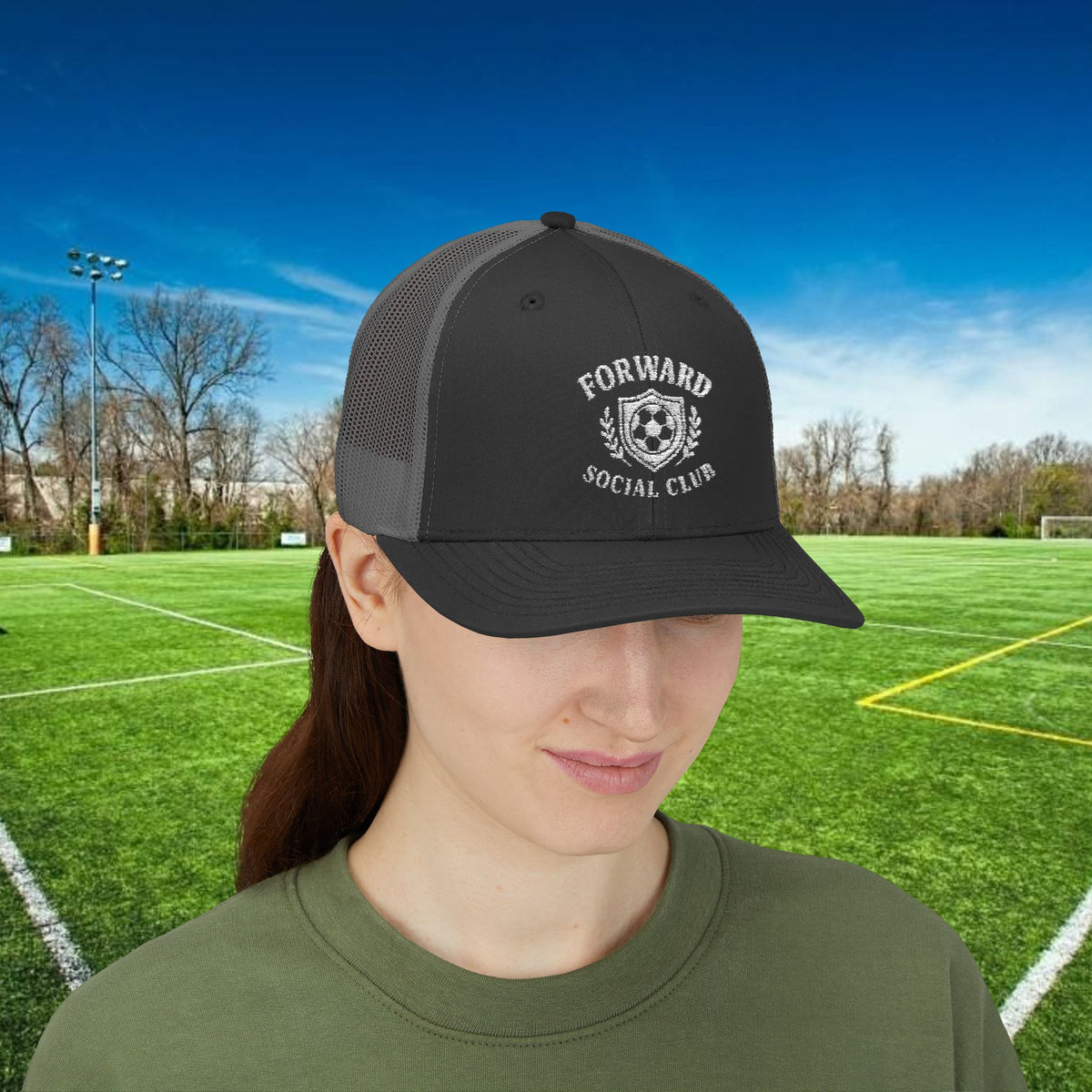 Forward Social Club in white - Snapback Trucker Cap