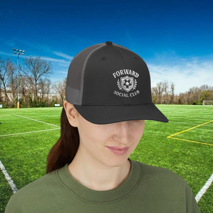 Forward Social Club in white - Snapback Trucker Cap