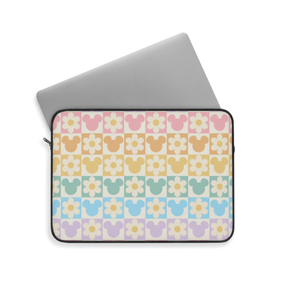 Retro Mouse & Daisy Laptop Sleeve