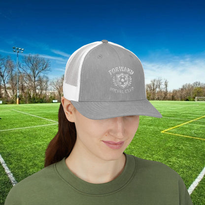 Forward Social Club in white - Snapback Trucker Cap