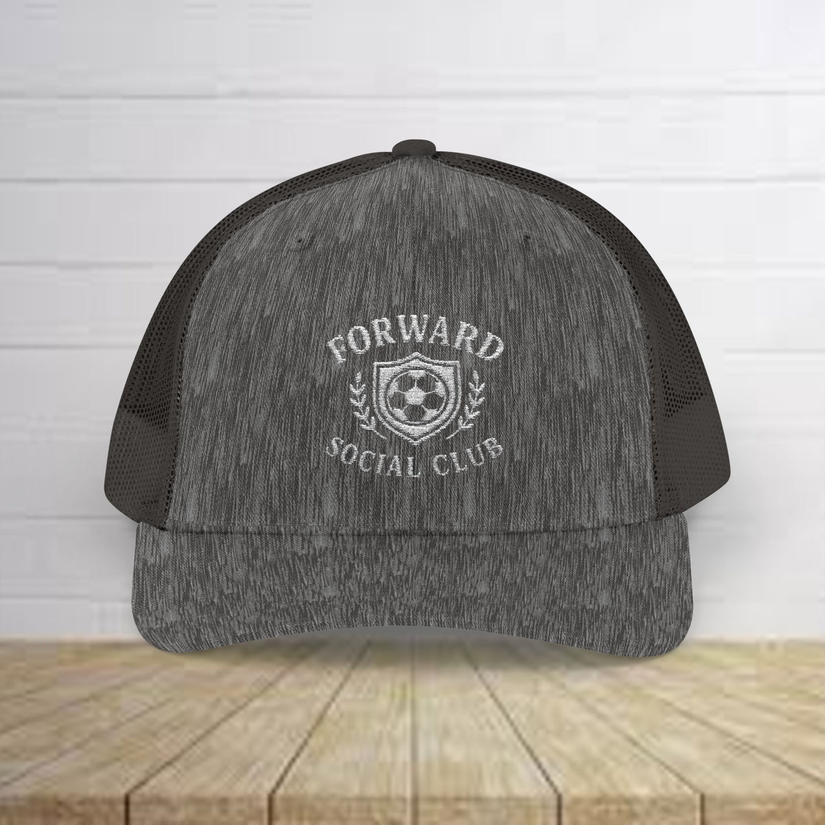 Forward Social Club in white - Snapback Trucker Cap